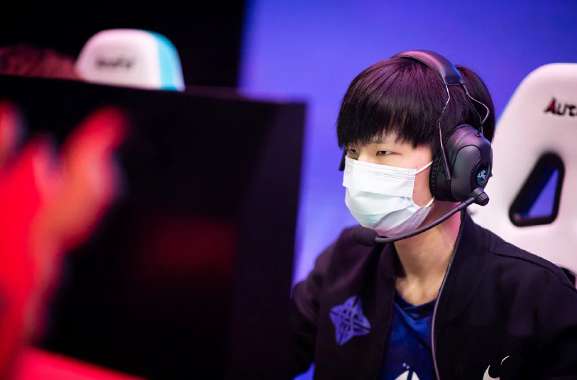 开云-赛前多特蒙德状态回暖上海申花围绕社区盾门线救险之后，AC米兰围绕荷甲强势反弹